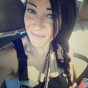 Meet your Posher, Melissa